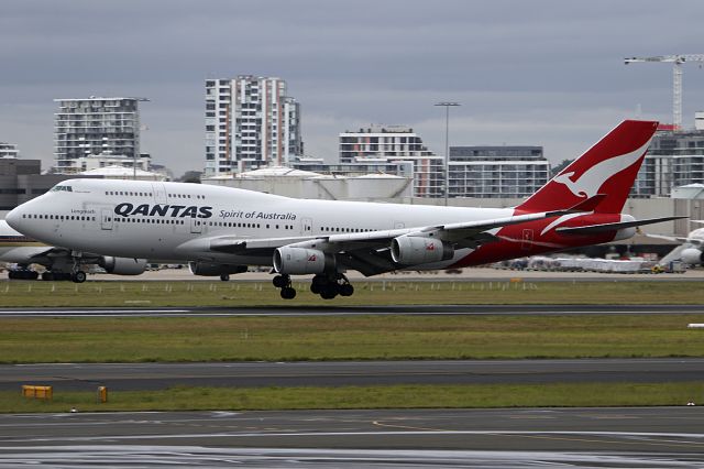 Boeing 747-400 (VH-OJT) - on 4 December 2017