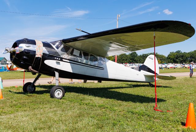 Cessna LC-126 (N195JB)