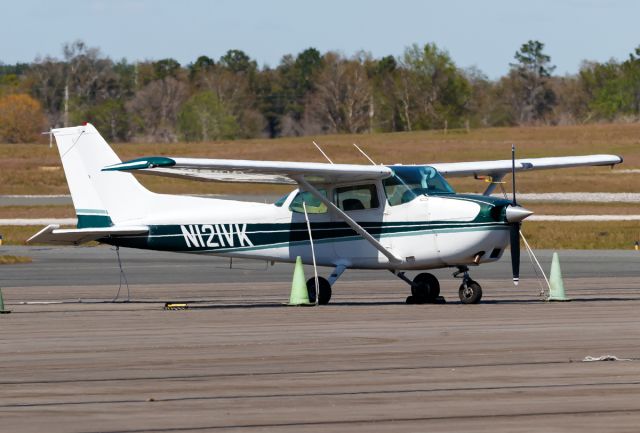 Cessna Skyhawk (N121VK)