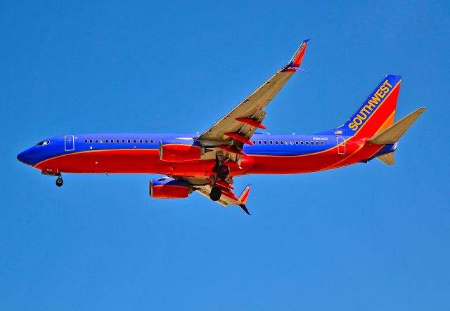 Boeing 737-800 (N8646B) - N8646B Southwest Airlines 2014 Boeing 737-8H4 c/n 36935 / 5042 - Split Scimitar Wingletsbr /br /Las Vegas - McCarran International Airport (LAS / KLAS)br /USA - Nevada March 25, 2015br /Photo: Tomás Del Coro