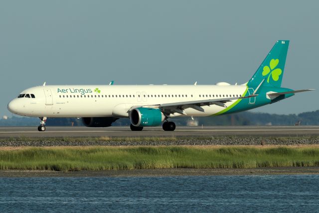 Airbus A321 (EI-LRA) - 'Shamrock 1 Alpha Whisky' departing back to Dublin