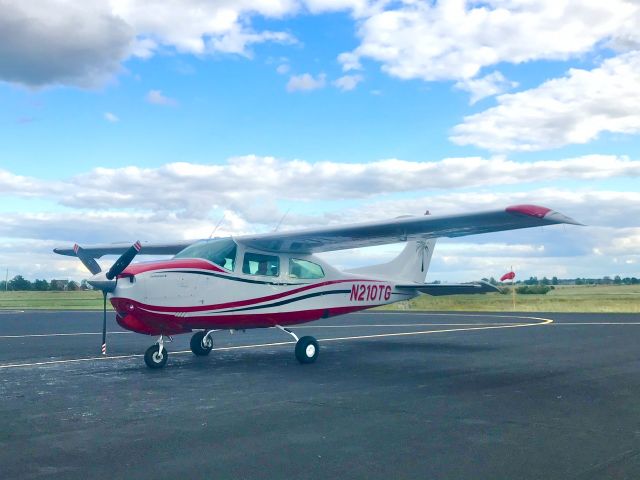 Cessna Centurion (N210TG)