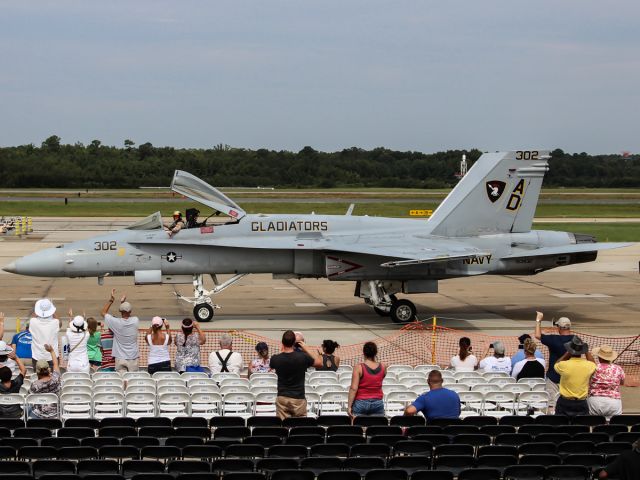 McDonnell Douglas FA-18 Hornet (16-3462)