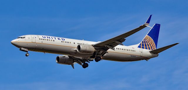 Boeing 737-900 (N69819) - N69819 United Airlines Boeing 737-924ER s/n 43533 - McCarran International Airport (KLAS)br /October 21, 2021br /Photo: TDelCoro br /(Harry Reid Intl - LAS)