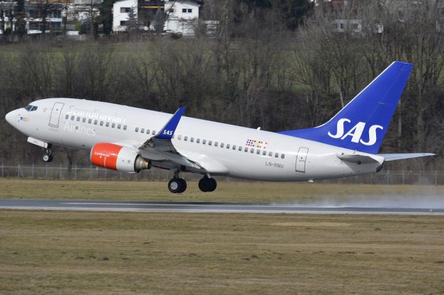 Boeing 737-700 (LN-RNU)