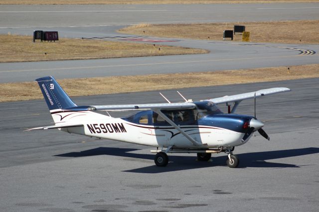 Cessna 206 Stationair (N590MM)