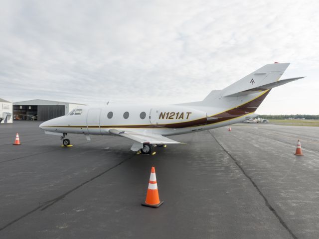 Dassault Falcon 10 (N121AT) - 12 AUG 2017