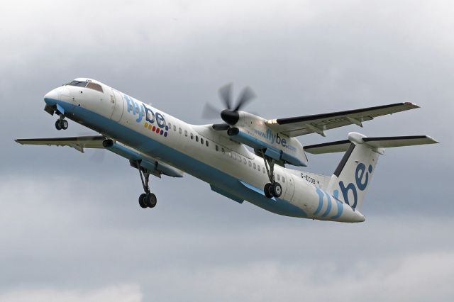 de Havilland Dash 8-400 (G-ECOB) - BEE372 departing to Exeter