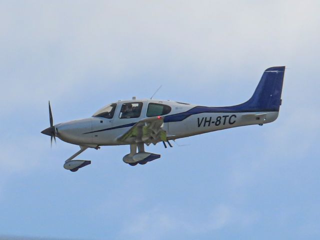 Cirrus SR-22 (VH-8TC)