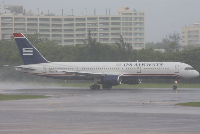 Boeing 757-200 —