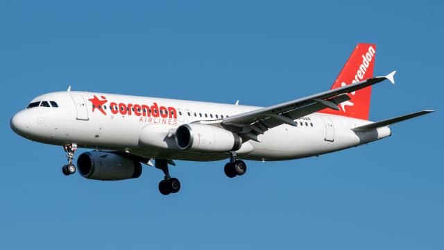 Airbus A320 (ZS-GAR)