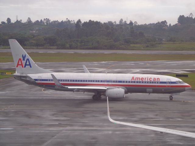 Boeing 737-800 (N938AN)