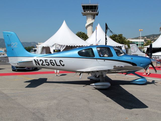 Cessna Citation CJ1 (N256LC)