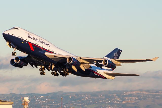 Boeing 747-400 (G-BNLY)