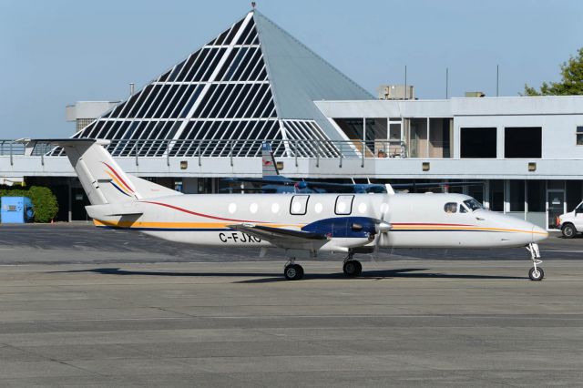 Beechcraft 1900 (C-FJXO)