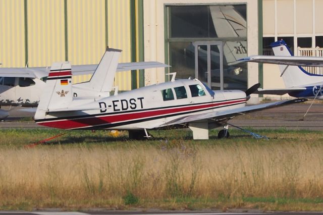 Mooney M-20 (D-EDST) - 17 aug 2019