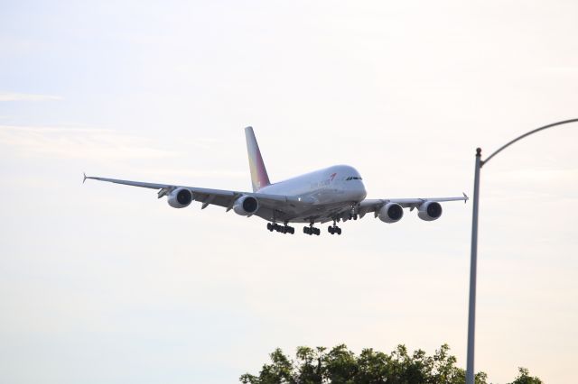 Airbus A380-800 (HL7641)