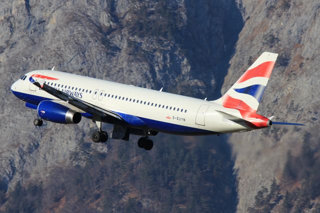 Airbus A320 (G-EUYN)