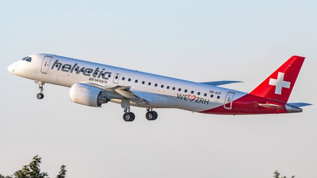 Embraer E190-E2 (HB-AZF)