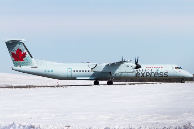 de Havilland Dash 8-400 (C-GJZX)