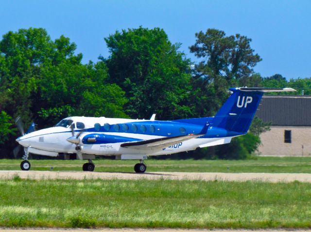 Beechcraft Super King Air 350 (N801UP)