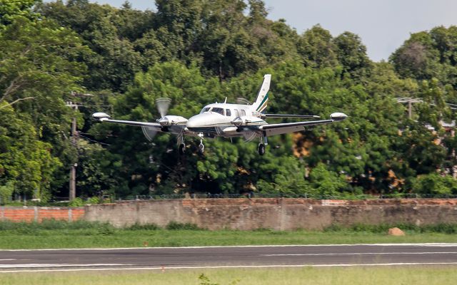 Piper Cheyenne 2 (PR-HRM) - UIRAPURU TAXI AEREO