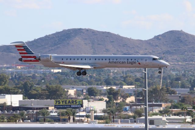 Canadair Regional Jet CRJ-900 (N946LR)
