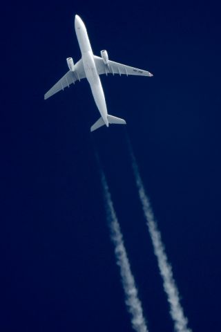 Airbus A330-300 (HB-JHB)