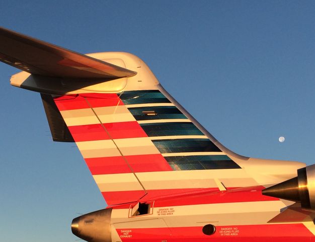 Canadair Regional Jet CRJ-900 (N579NN)