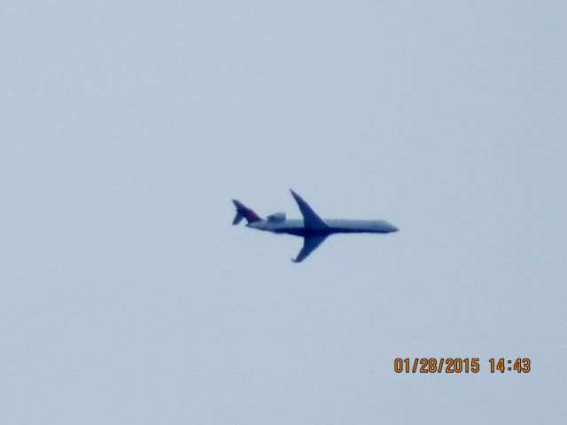 Canadair Regional Jet CRJ-700 (N759EV) - Delta Connection flight 5365 from DTW to TUL over Southeastern Kansas at 29,800 feet.