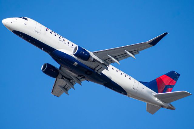 Embraer 175 (N250SY) - SKW3737 - RNO to SLC - 29 Dec, 2020