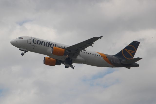 Airbus A320 (D-AICP) - Condor Airbus A320 departing Düsseldorf.br /br /Picture taken with:br /Canon EOS 700Dbr /Canon 18-135 STM