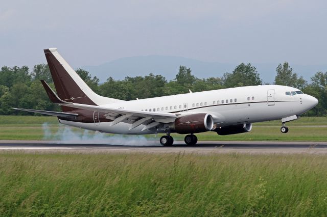 Boeing 737-700 (9H-BBJ)