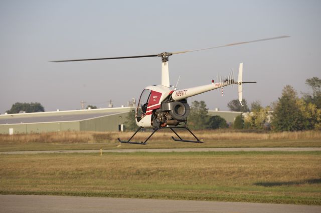 Robinson R-22 (N999TT)