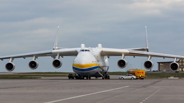 Antonov Antheus (UR-82060)