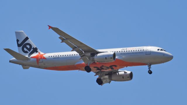 Airbus A320 (VH-VQG) - Airbus A320 Jetstar VH-VQG final rwy 21 YPPH 231118.