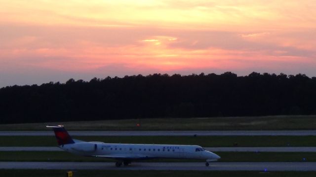 N262RP — - Delta (Shuttle America) 3421 departing to Indianapolis at 8:20 P.M.   