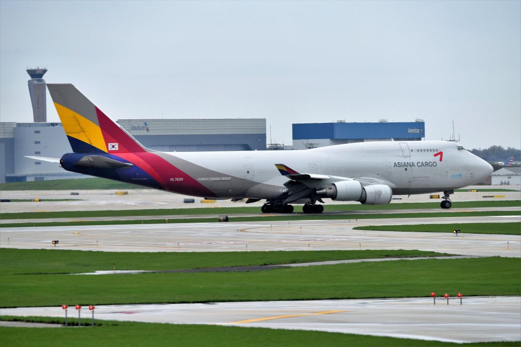 Boeing 747-400 (HL7620) - 05-06-22