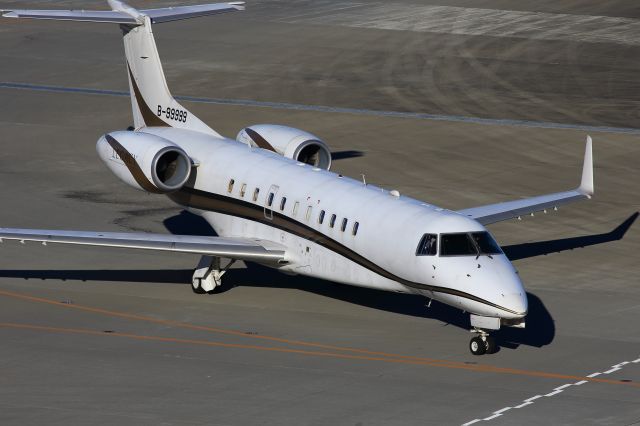 Embraer ERJ-135 (B-99999)