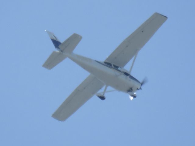 Cessna Skyhawk (N1961F)
