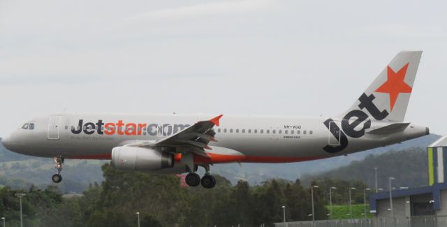 Airbus A320 (VH-VGQ)