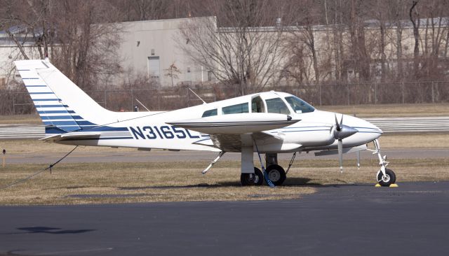 Cessna 310 (N3165L)