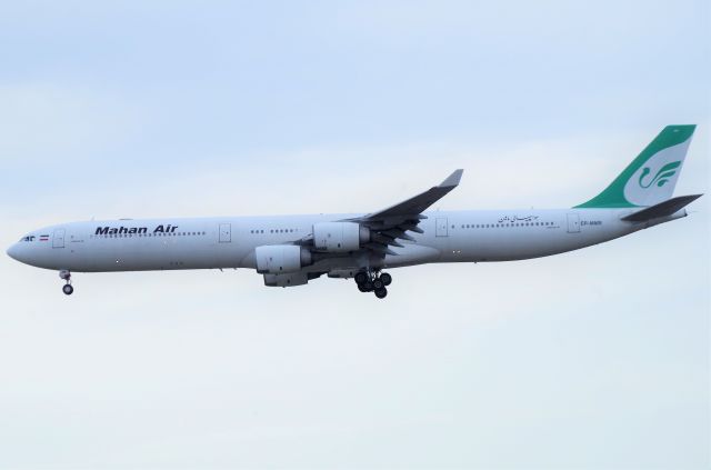 Airbus A340-600 (EP-MMR)