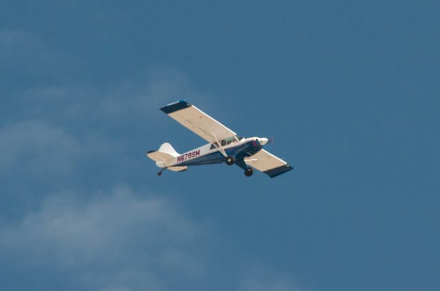 CHRISTEN Husky (N678SM) - Heading cross wind for a down wind leg at Carson City