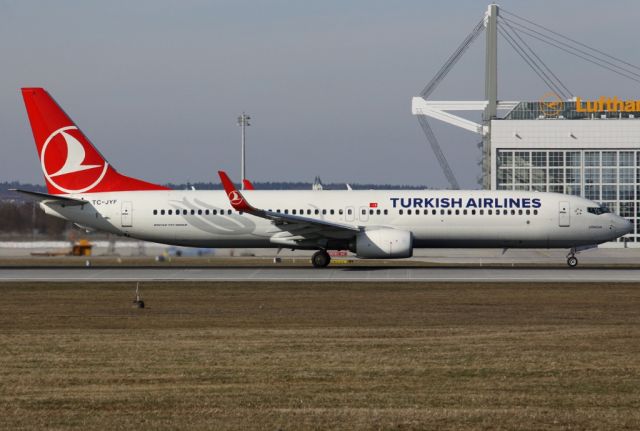 Boeing 737-900 (TC-JYF)