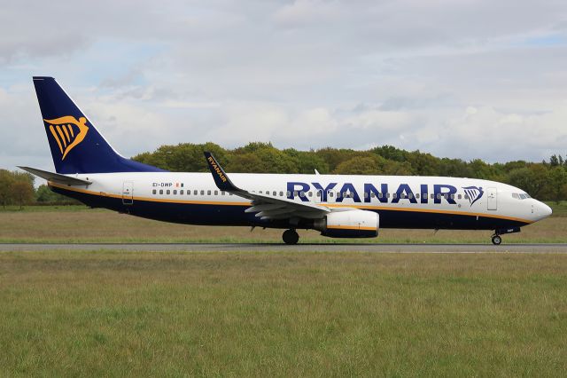 Boeing 737-800 (EI-DWP)