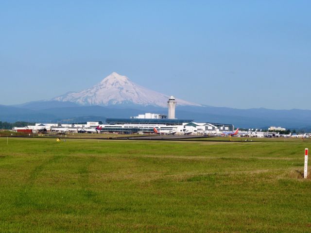 — — - Typical Sunday Afternoon in June at PDX.