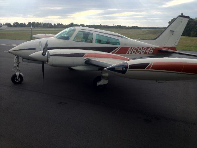 Cessna 310 (N69846) - Ramp photo