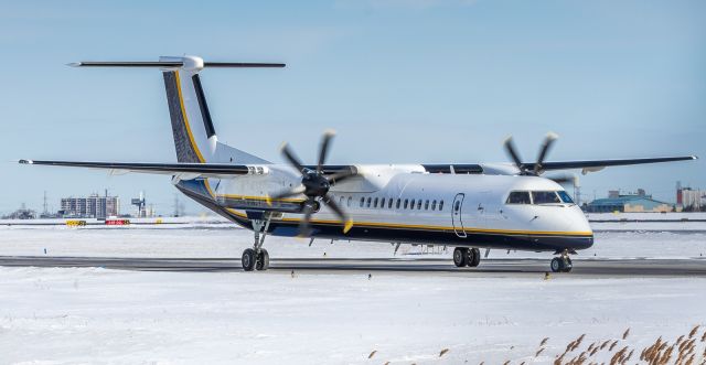 de Havilland Dash 8-400 (N721AL)