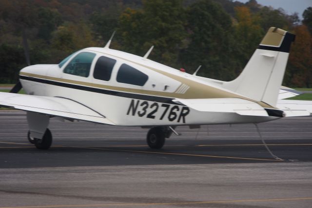 Beechcraft Bonanza (33) (N3276R)